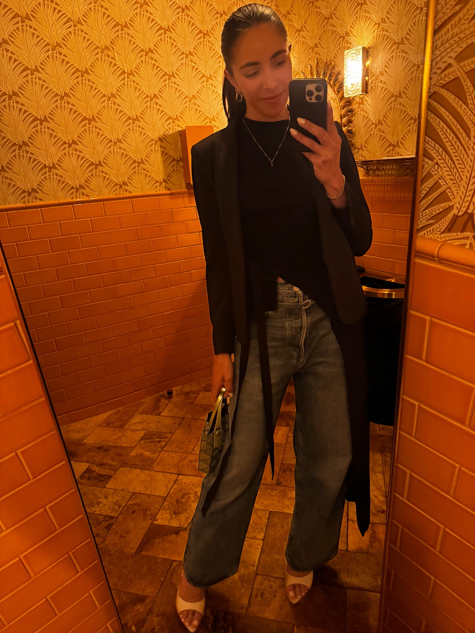 The best jeans you’ll ever own. Trust me. 

(Pro Tip: size down) 

#LTKStyleTip #LTKWorkwear #LTKSeasonal