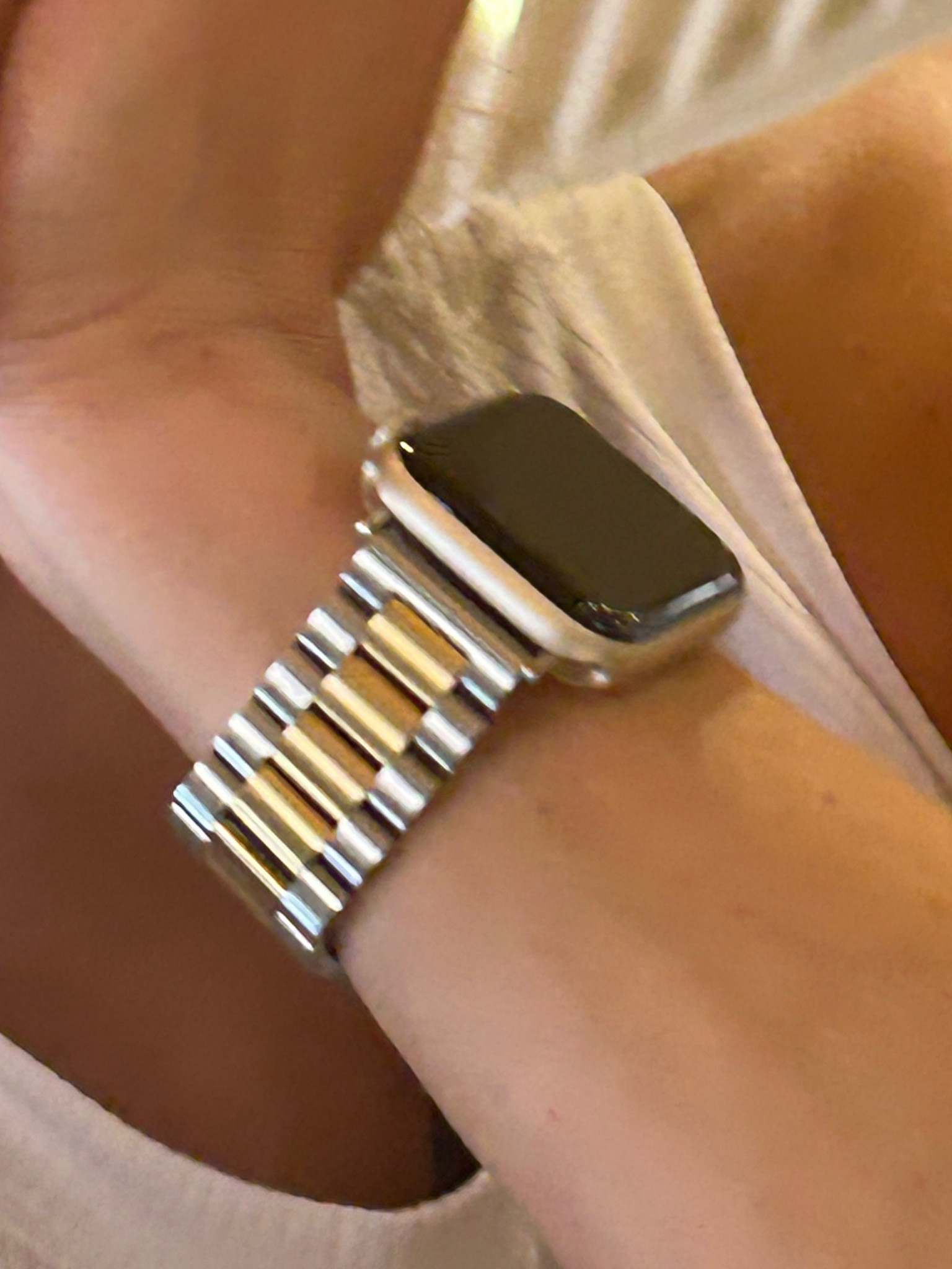 Best Apple Watch band ever from Amazon 🖤

Amazon fashion - oversized watch - menswear inspired 

#LTKstyletip #LTKover40 #LTKBacktoSchool