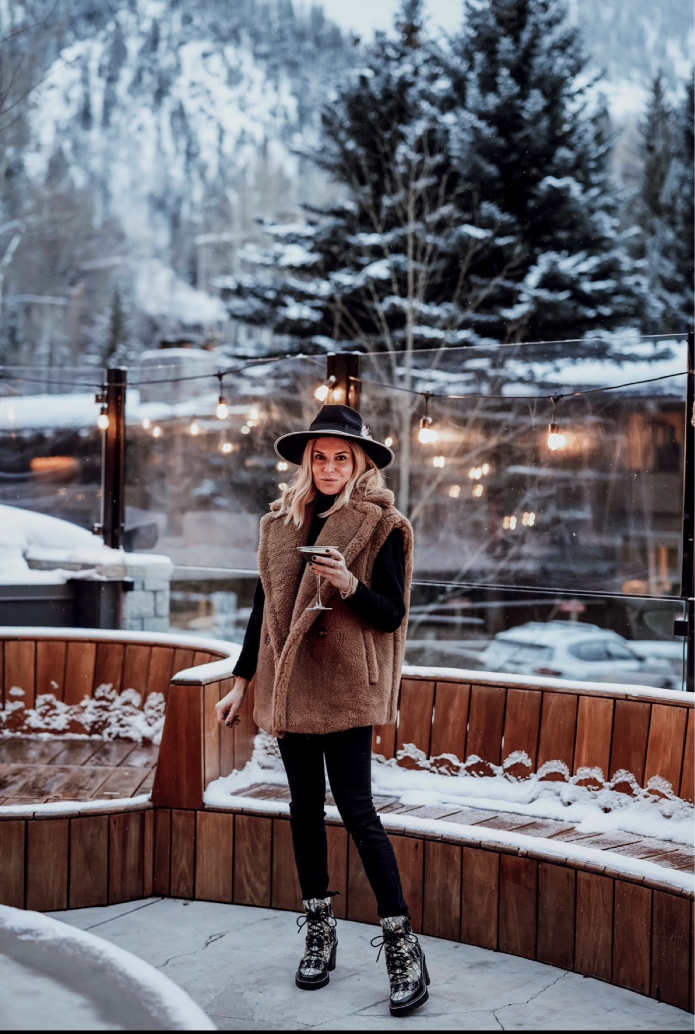Loving vests for winter 🖤 easy to dress up or down! 

#LTKMostLoved #LTKstyletip #LTKSeasonal