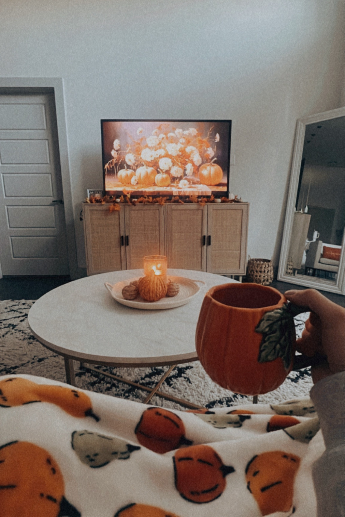 Fall decor

#LTKSeasonal #LTKhome #LTKfindsunder50