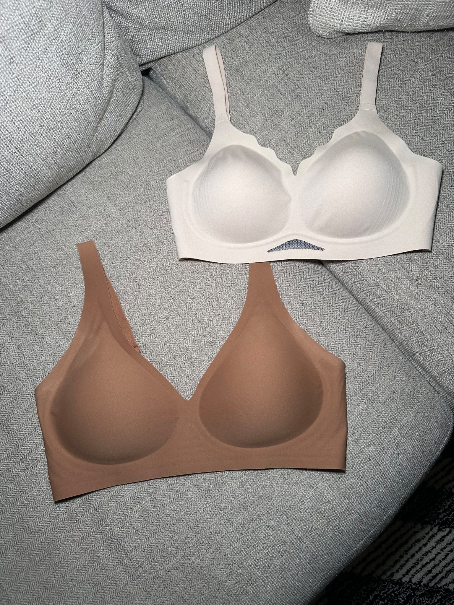 Scalloped mesh & deep v styles | Amazon Viral Bras 

#LTKSummerEdit #LTKFindsUnder50 #LTKStyleTip
