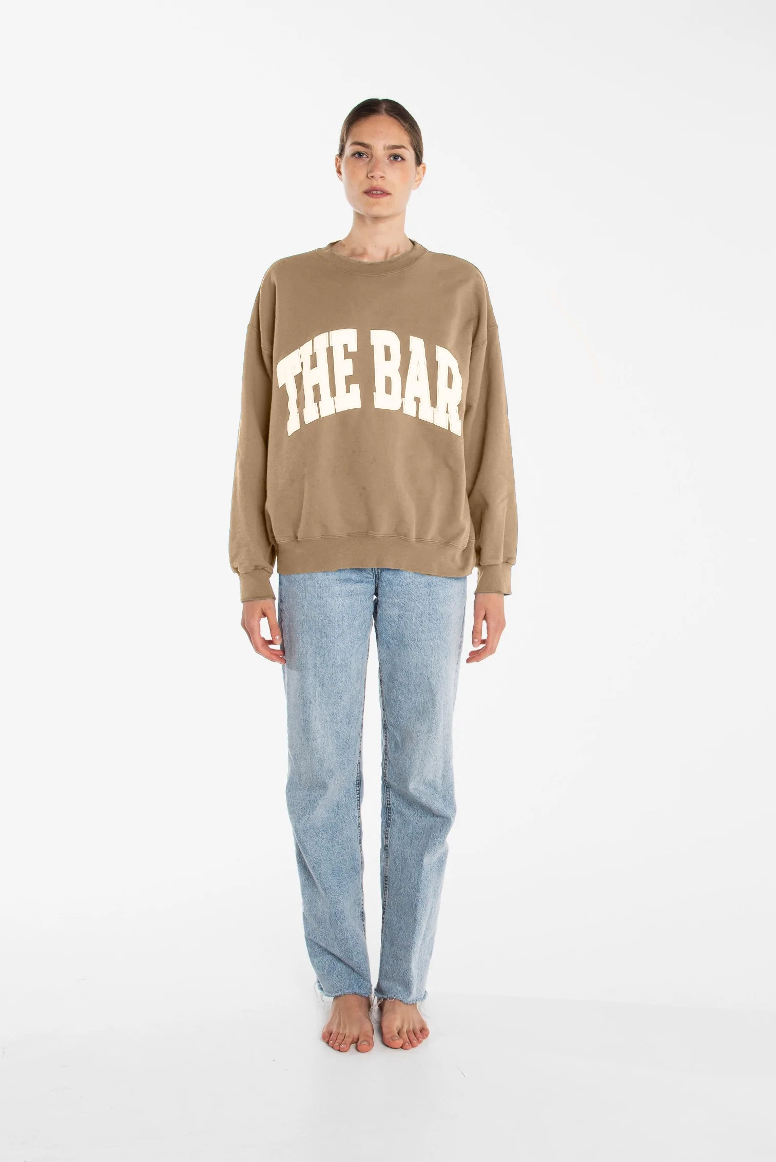 VARSITY SWEATSHIRT BEIGE | The Bar