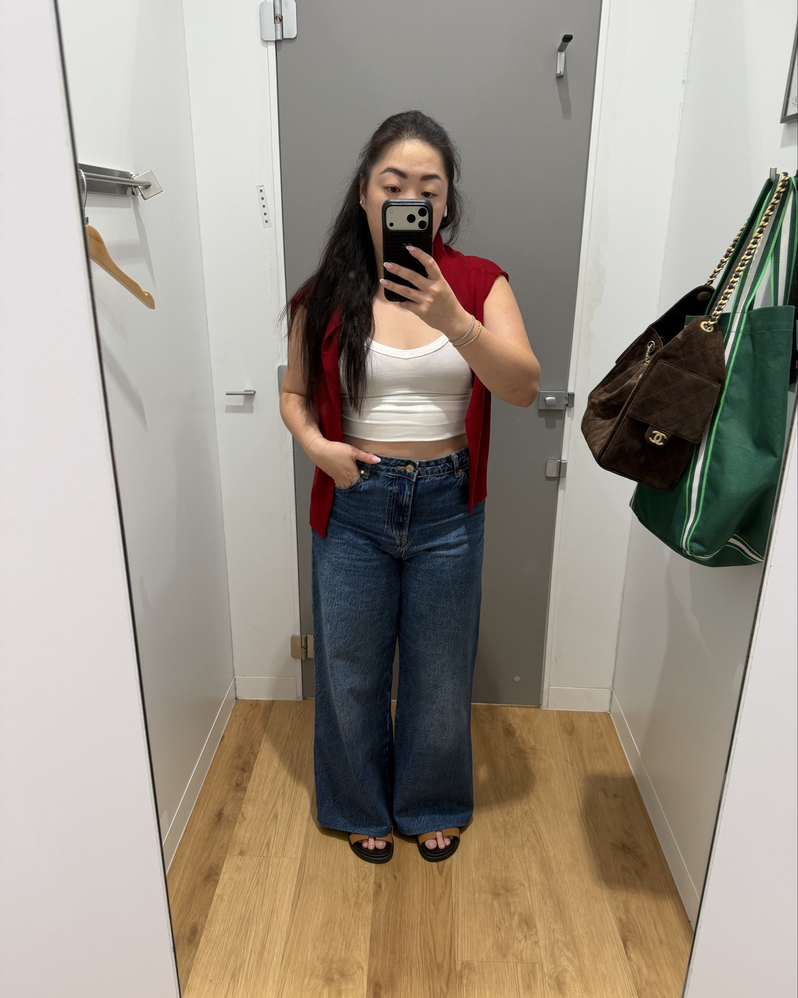 The perfect red knit

#knit #red #knitwear

#LTKautumn #LTKaustralia #LTKstyletip