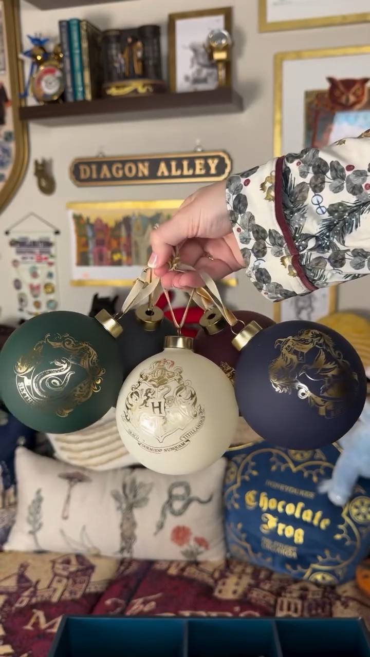 ⭐️ Get up to 50% off Harry Potter NOW during Pottery Barn Teen’s Black Friday and Cyber Weekend! ⭐️




#LTKCyberWeek #LTKHoliday #LTKGiftGuide