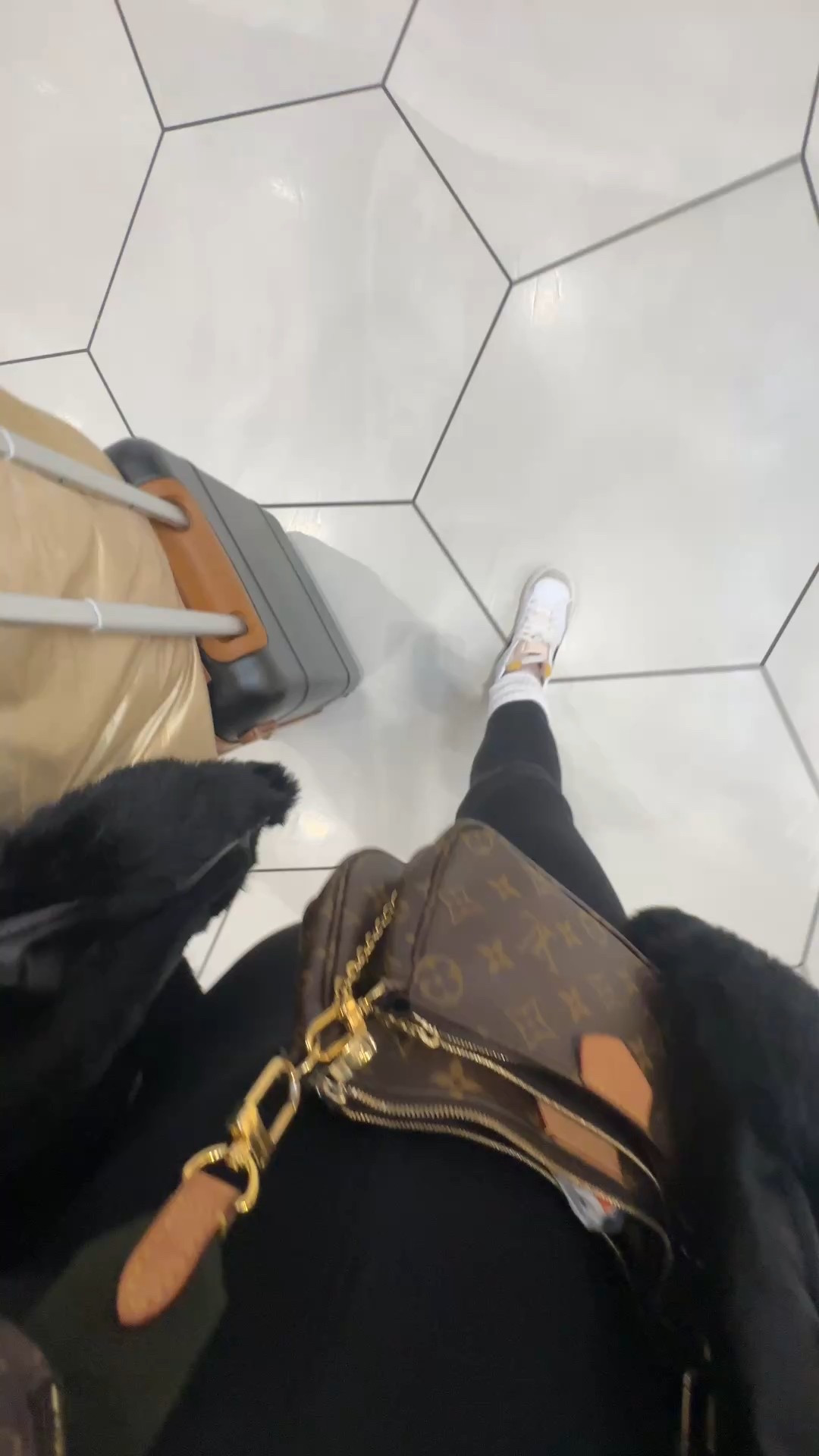 Jet set ready. The carry-ons are packed and the mom bag is on point  

#LTKTravel #LTKWatchNow #LTKStyleTip