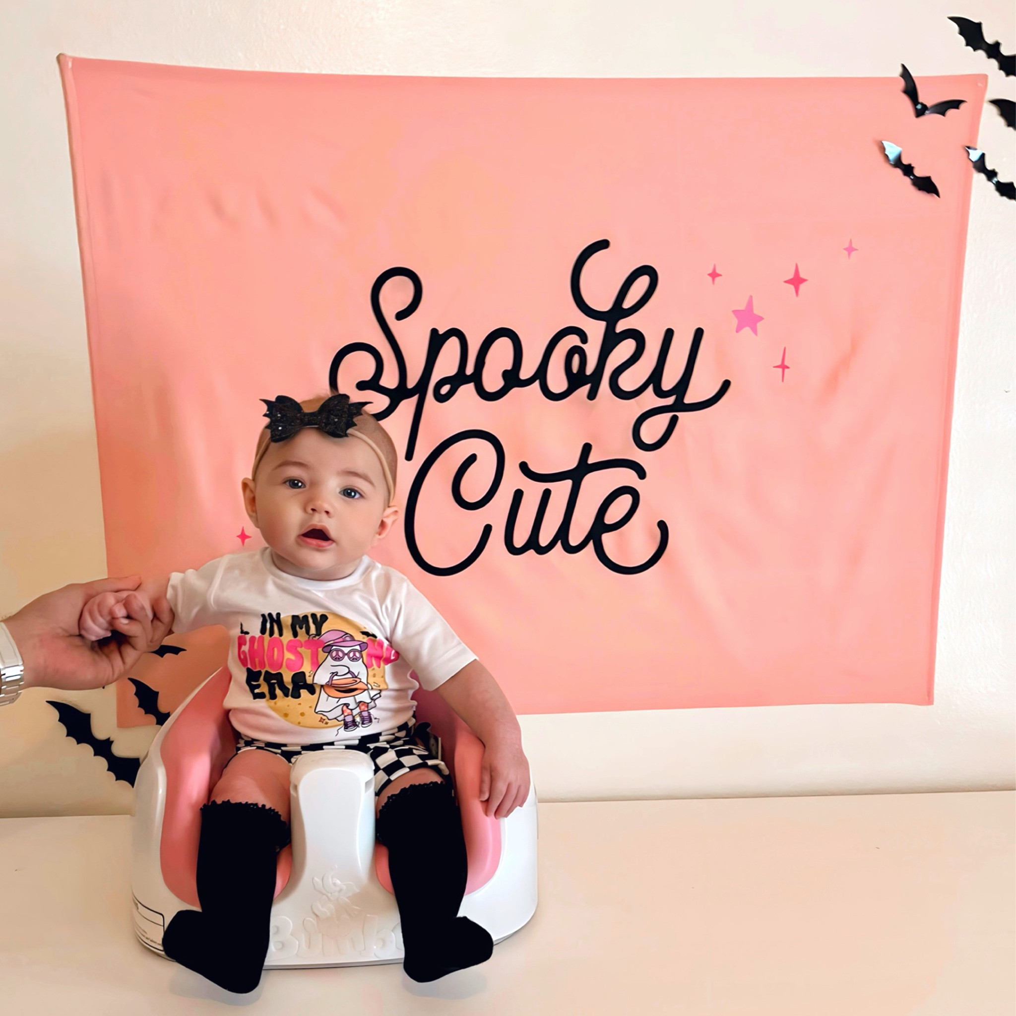 Baby girl Halloween outfit
Checkered bummies
Graphic tee
Bat headband


#LTKbaby #LTKkids #LTKHalloween