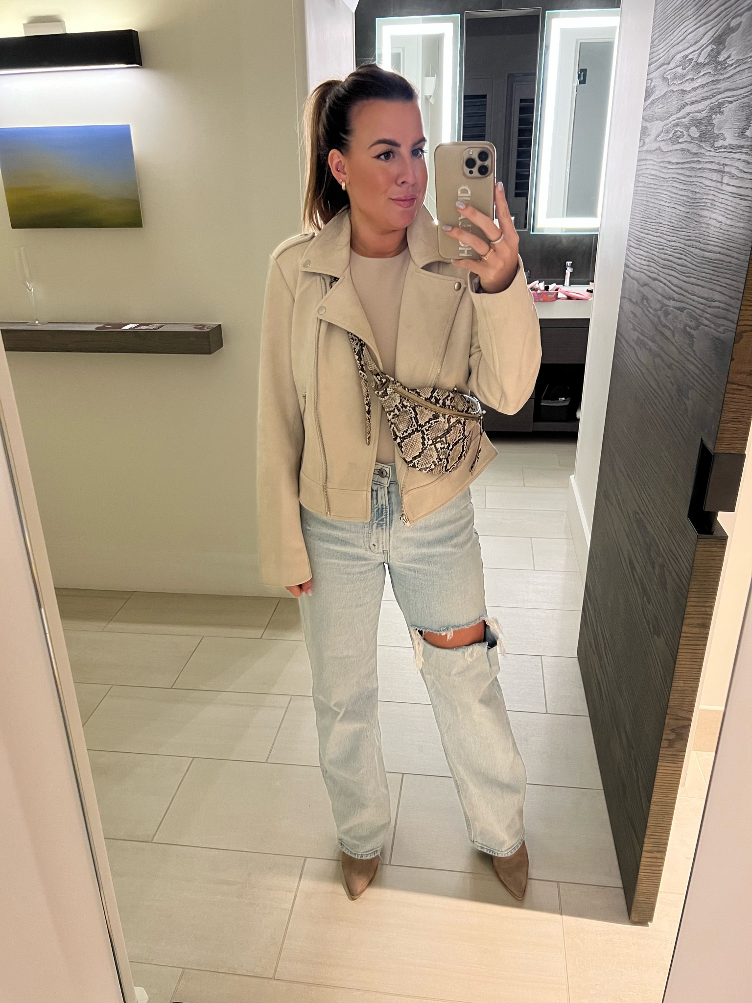 Outfit of the Night! These jeans and bodysuit are on sale right now 

#LTKSale #LTKsalealert #LTKunder100