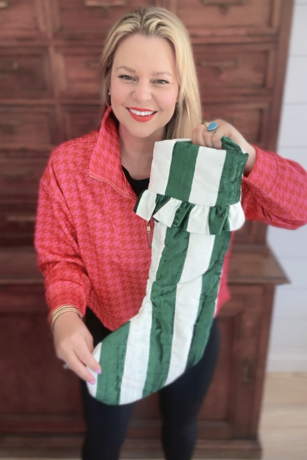 How good is this beautiful velvet striped stocking from Anthropologie 

#LTKSeasonal #LTKHoliday #LTKHome