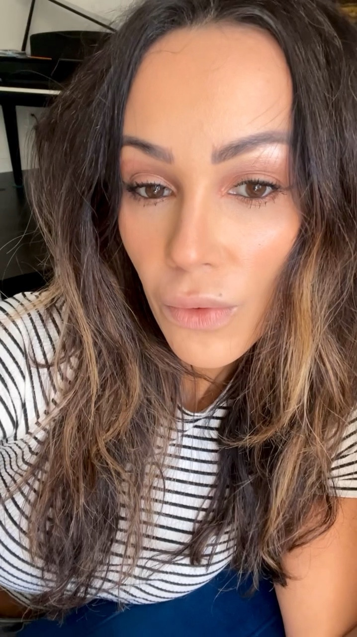 Lip trick 😍

#LTKBeauty #LTKStyleTip