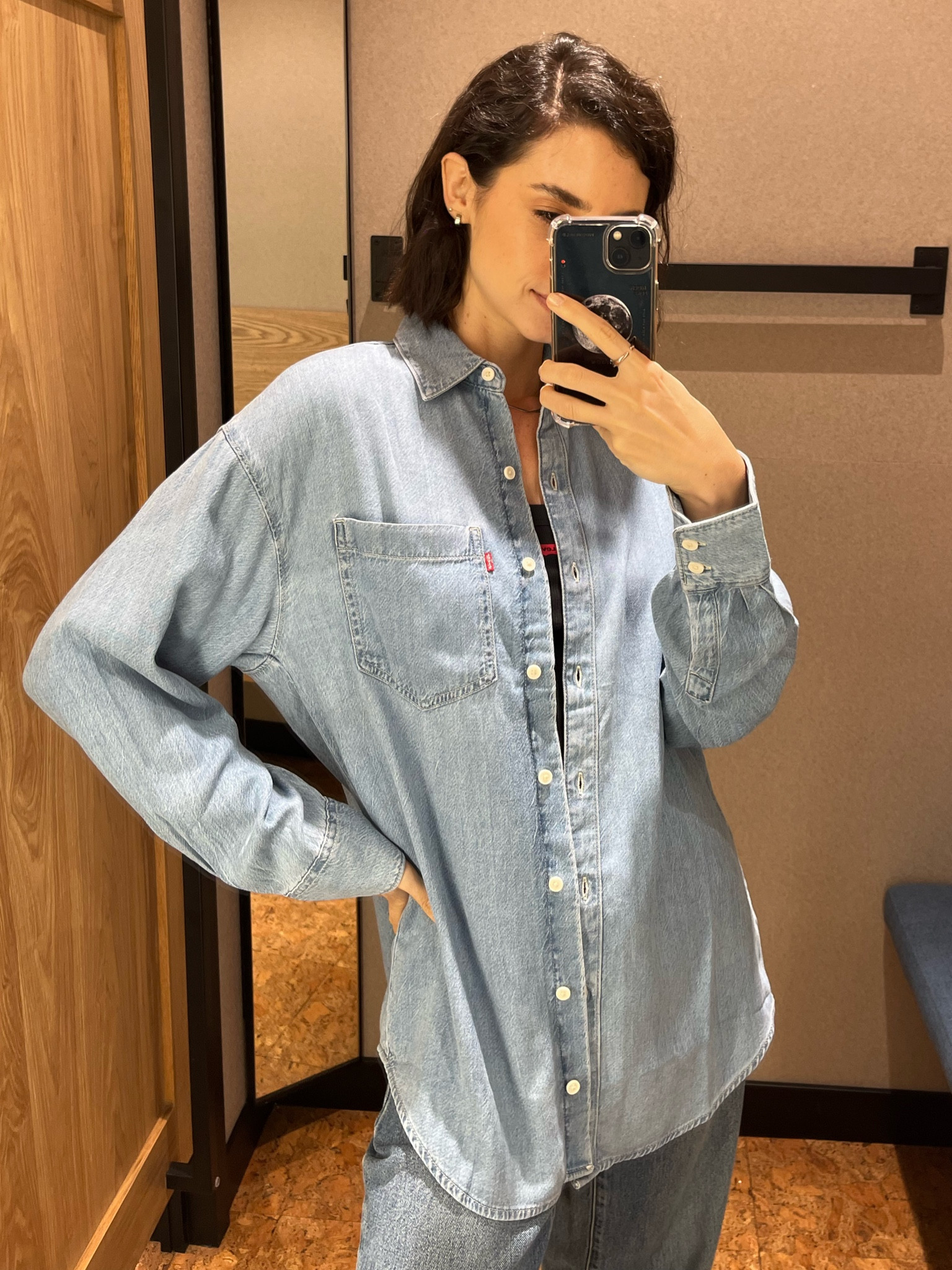 CAMISA JEANS LEVIS | Nada com uma camisa jeans super versátil - perfeita pro estilo casual esportivo ou até para as mais clássicas - 💙

#LTKdicadeestilo #LTKbrasil