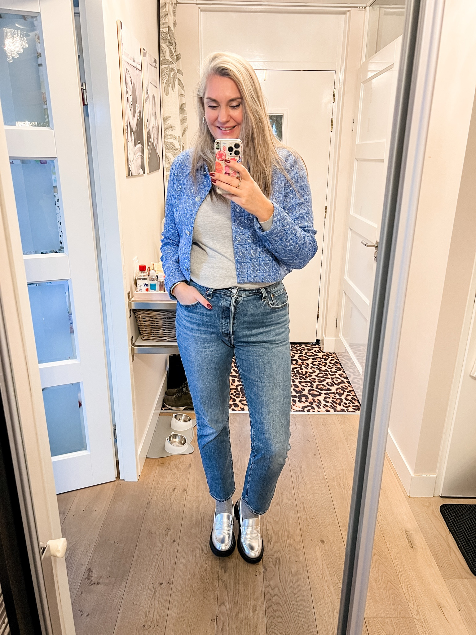 Ootd - Sunday. Cropped blue jacket (Cotton Club, ly), grey turtleneck sweater, Levi’s 501 jeans and silver loafers. 



#LTKwinter #LTKeurope #LTKnederlands