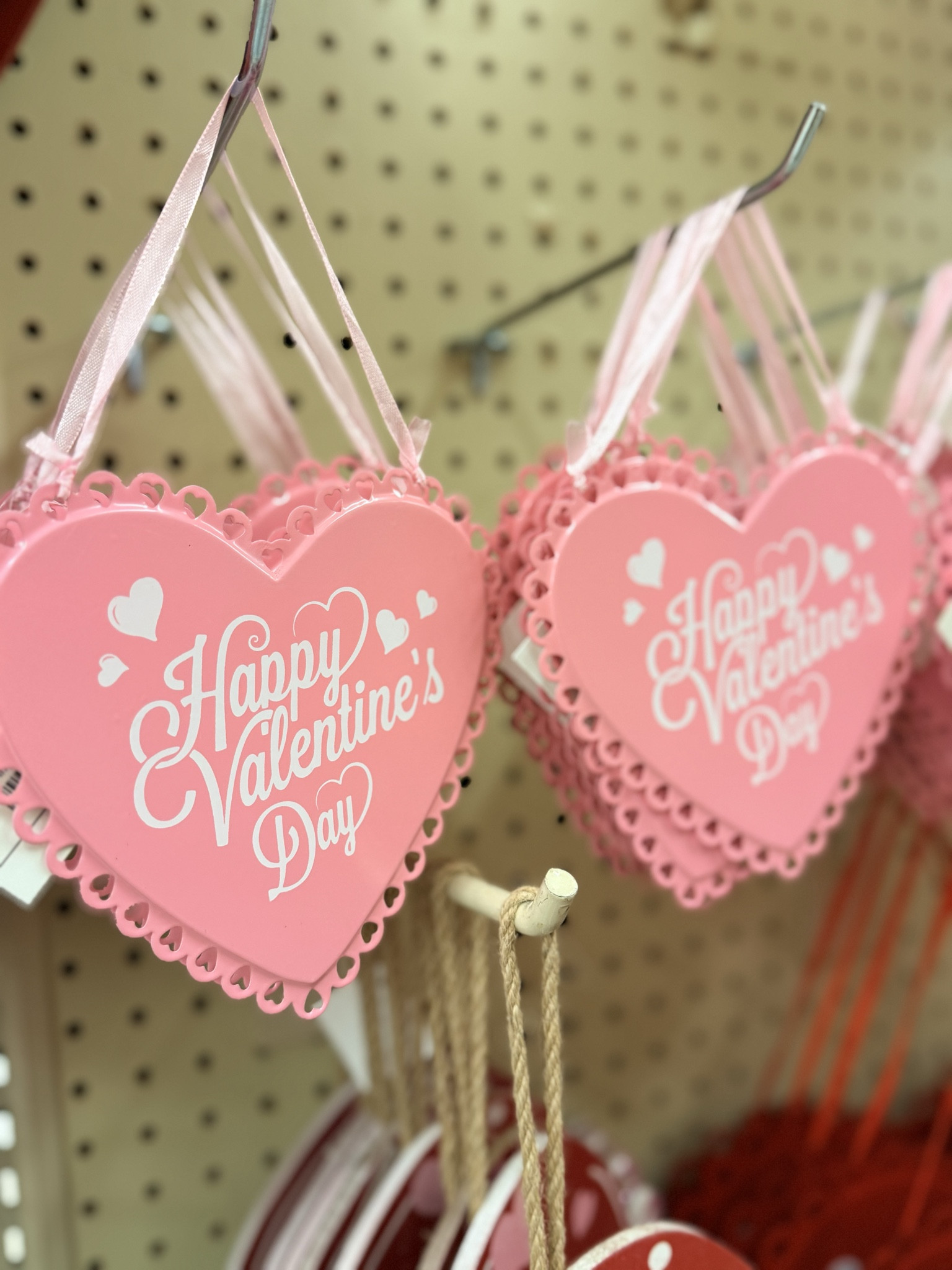 Must-have Valentine’s Day decor to set the mood 💘
Soft pinks, hearts, candles, and cozy touches that instantly make your space feel warm and festive.
I linked all my favorite Valentine decor finds on LTK so you can decorate cute without the stress.

#valentinesdaydecor #valentineshome #holidaydecor #seasonalstyle #homeinspo #LTKhome #LTKfinds #LTKsale #shoppingfavorites #onlineshopping #ShoppingWithPriiincesss #Atlantamom #AtlantaCreator #Atlantacontentcreators

#LTKSeasonal #LTKselfcare #LTKHome