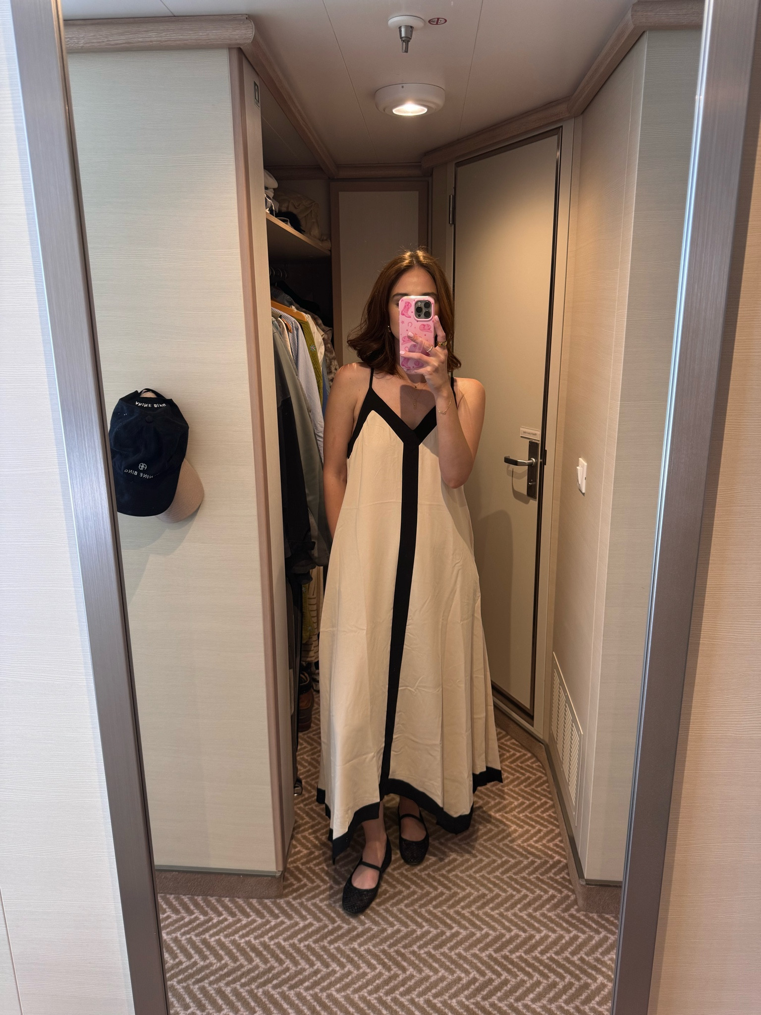 Alaskan cruise outfit // Alaska cruise outfit 

Maxi dress : wearing s
Black flats : fit tts 

Formal night dress // dinner date outfit 

#LTKTravel #LTKStyleTip #LTKFindsUnder50