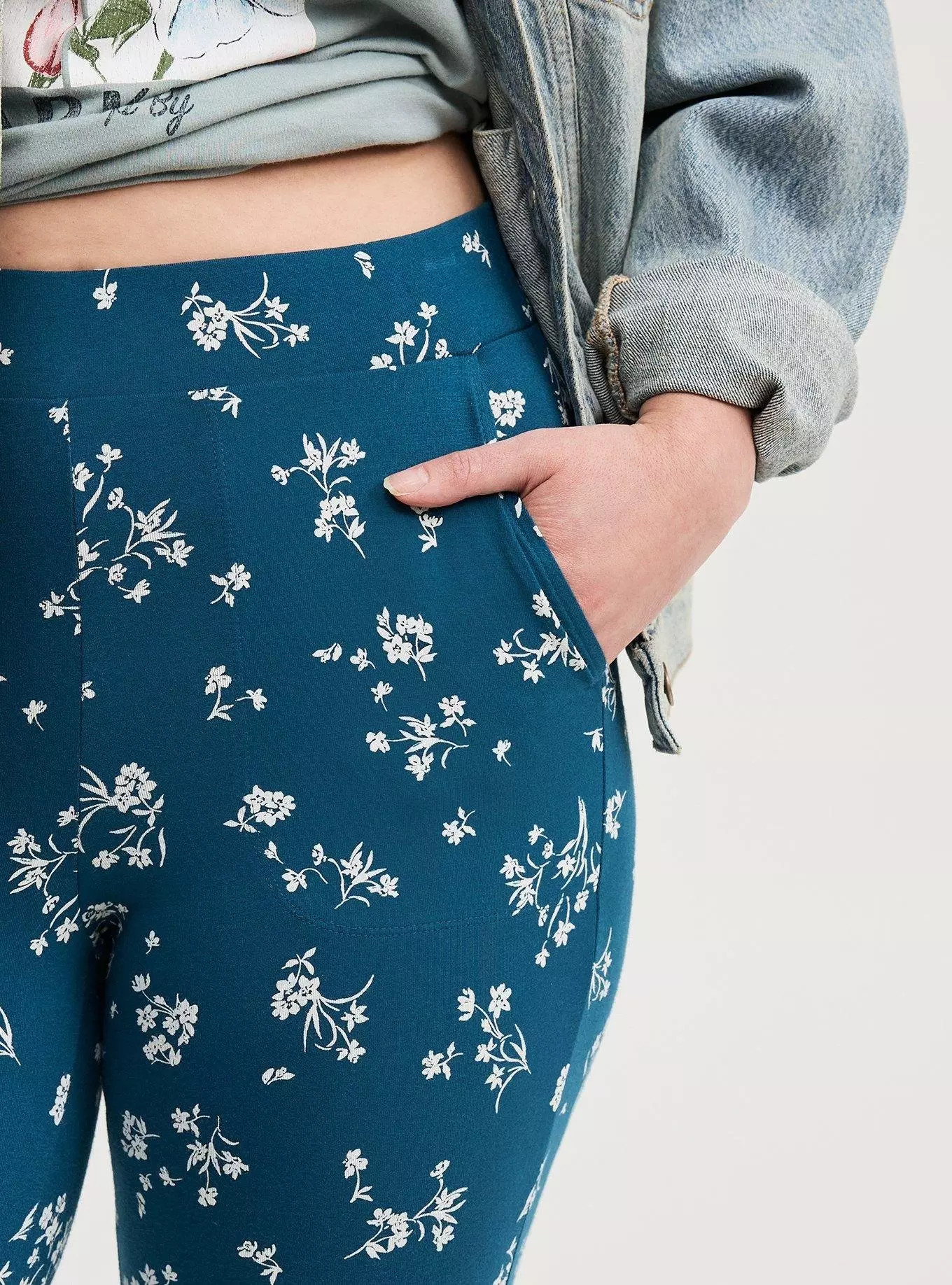 Full-Length Pocket Legging | Torrid (US & Canada)