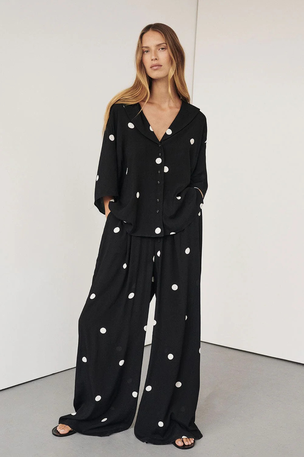 LAURA SPOT DRAWSTRING PANT | DISSH