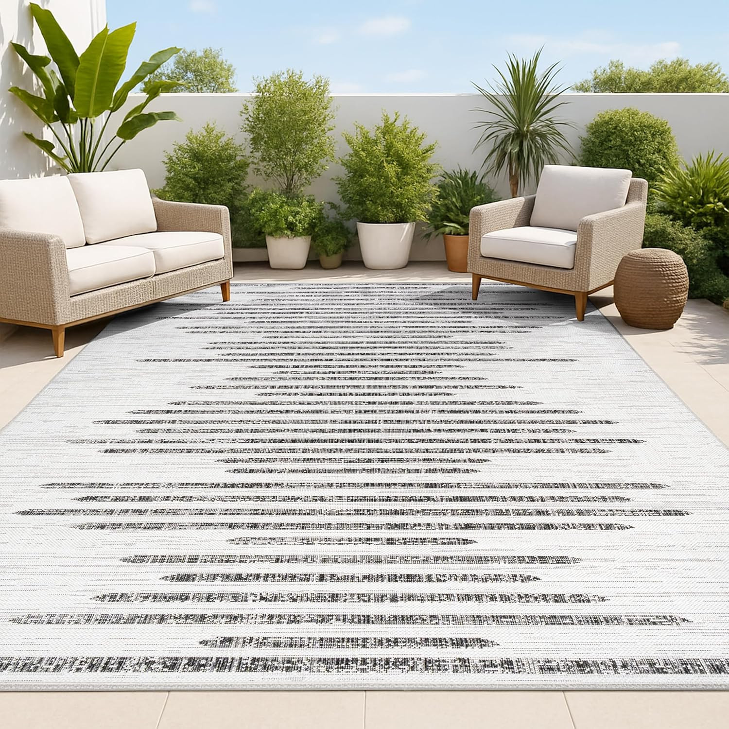 Amazon.com: JONATHAN Y Stripe Geometric Indoor Outdoor Area Rug 5X8 Ivory/Black, Zolak Berber for... | Amazon (US)