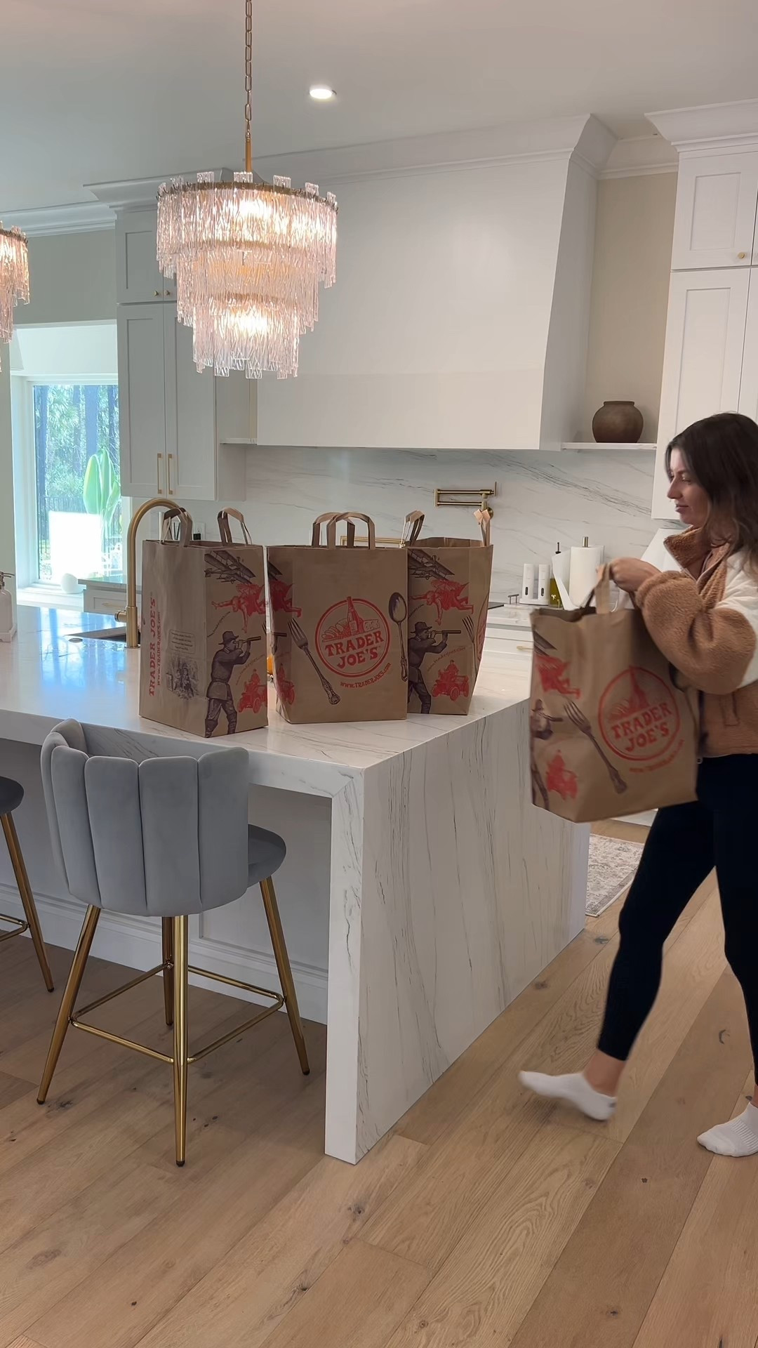 Homemaker Diaries 🧺🍅☕️

#LTKmorningroutine #LTKmomlife #LTKdayinmylife