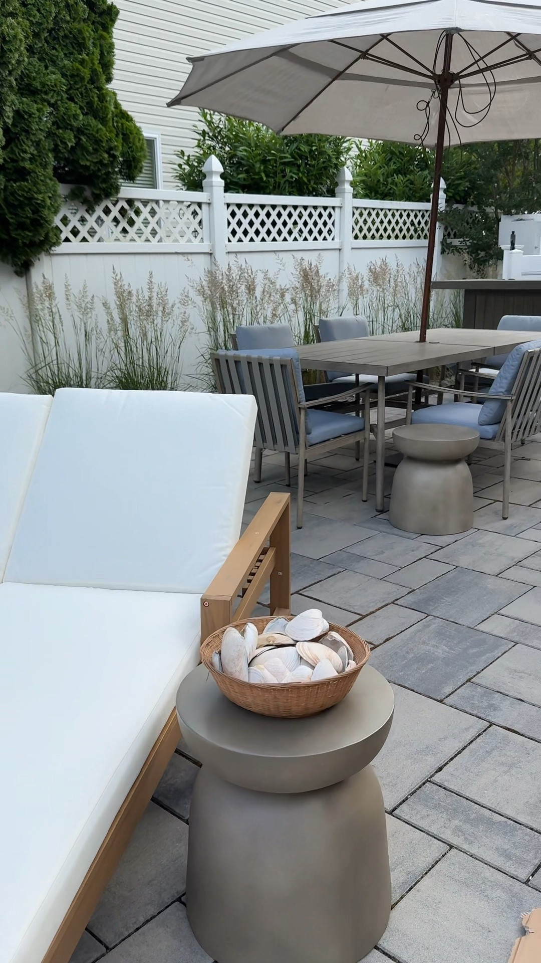 #AD Surprised George’s family w a new backyard thanks to @wayfair !! I think they liked it 🤭🤭 #wishyouwerehere #outdoor #Wayfair #Ad #WayfairPartner @Shop.LTK #liketkit