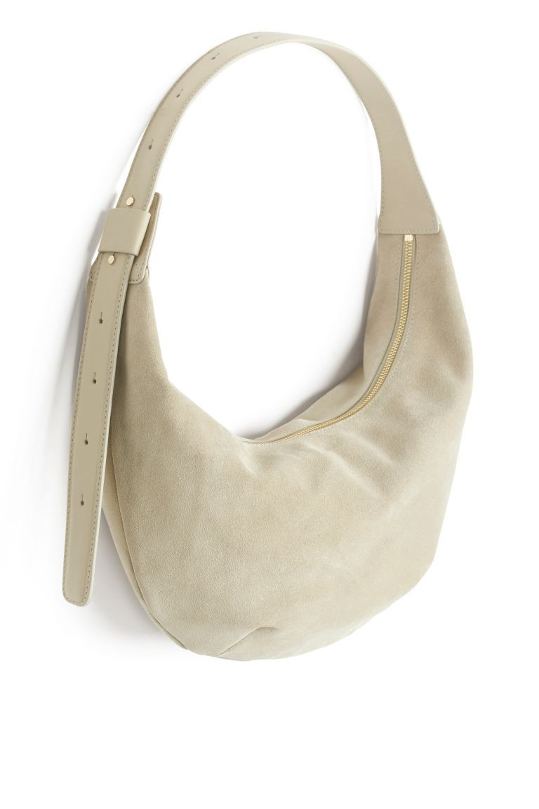 Mittelgroße, geschwungene Schultertasche - Beige - Ladies | H&M DE | H&M (DE, AT, CH, NL, FI)