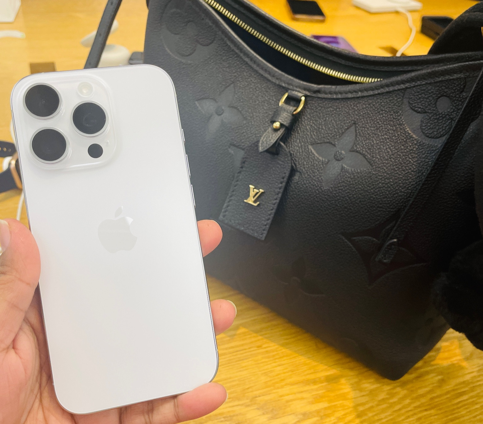 My new Tech love !! #louisvuitton #iphoen16pro