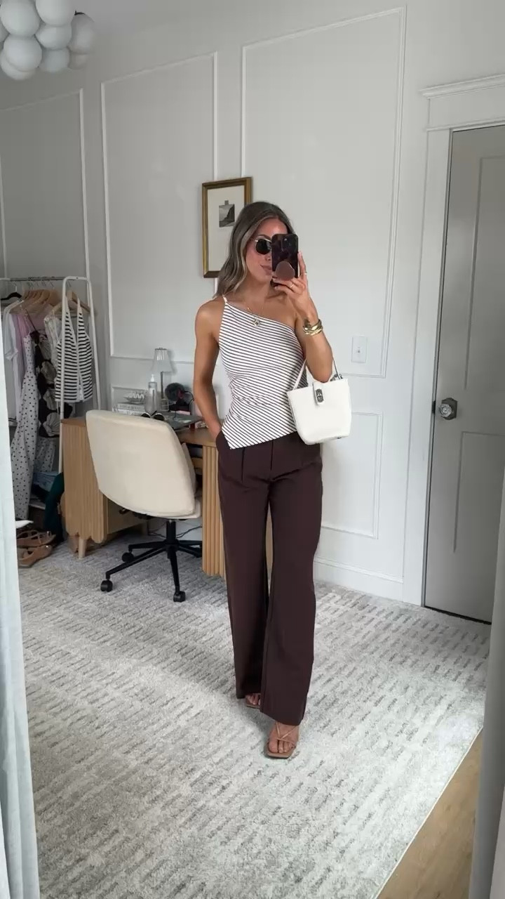 OBSESSED with this top!! the asymmetry is so pretty & interesting. Wearing in an x-small. I opted to size up one in these pants to a 26 (the brown color is from this winter but lots of great colors in stock for spring + summer)! 

 

#LTKStyleTip #LTKWorkwear #LTKWatchNow