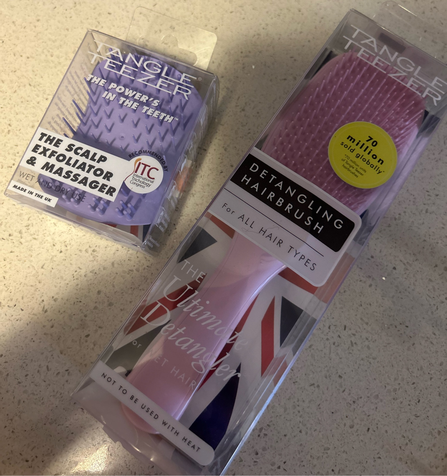 Tangle Teezer The Ultimate Detangling Brush, Dry and Wet Hair Brush Detangler for All Hair Types, Denim Blues