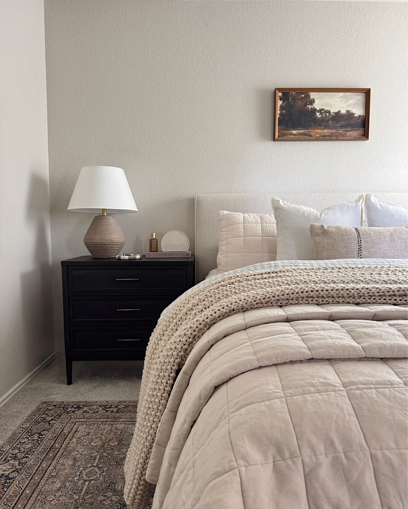 current bedroom views ☁️ gingham, florals, and linens for spring 🌱 
#bedroom #cozybedroom #springbedding #springdecor #cozyhomedecor 

spring bedroom refresh 
bedding for spring 
gingham bedding 
floral bedding 
bedroom views 
home inspo 
bedroom inspo 
cozy bedroom tour