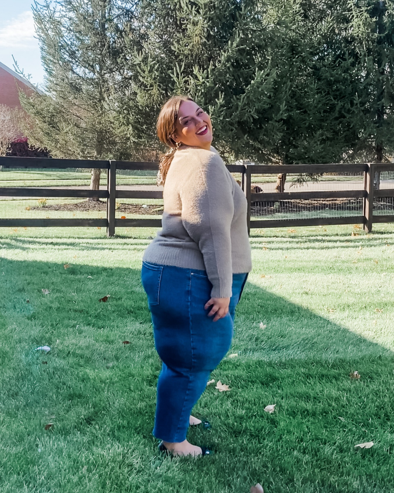 If there’s a neutral sweater somewhere, odds are I’m gonna want it. This plus size neutral eyelash sweater from Old Navy is a recent purchase but I’m convinced it’ll be in frequent rotation. Jeans are out of stock but I’m linking other styles from the brand! Shoes are also old but linking similar! And you can’t forget a good statement hair accessory! 



Plus size outfit idea! Plus size fall outfit 



#LTKsalealert #LTKplussize #LTKfindsunder50