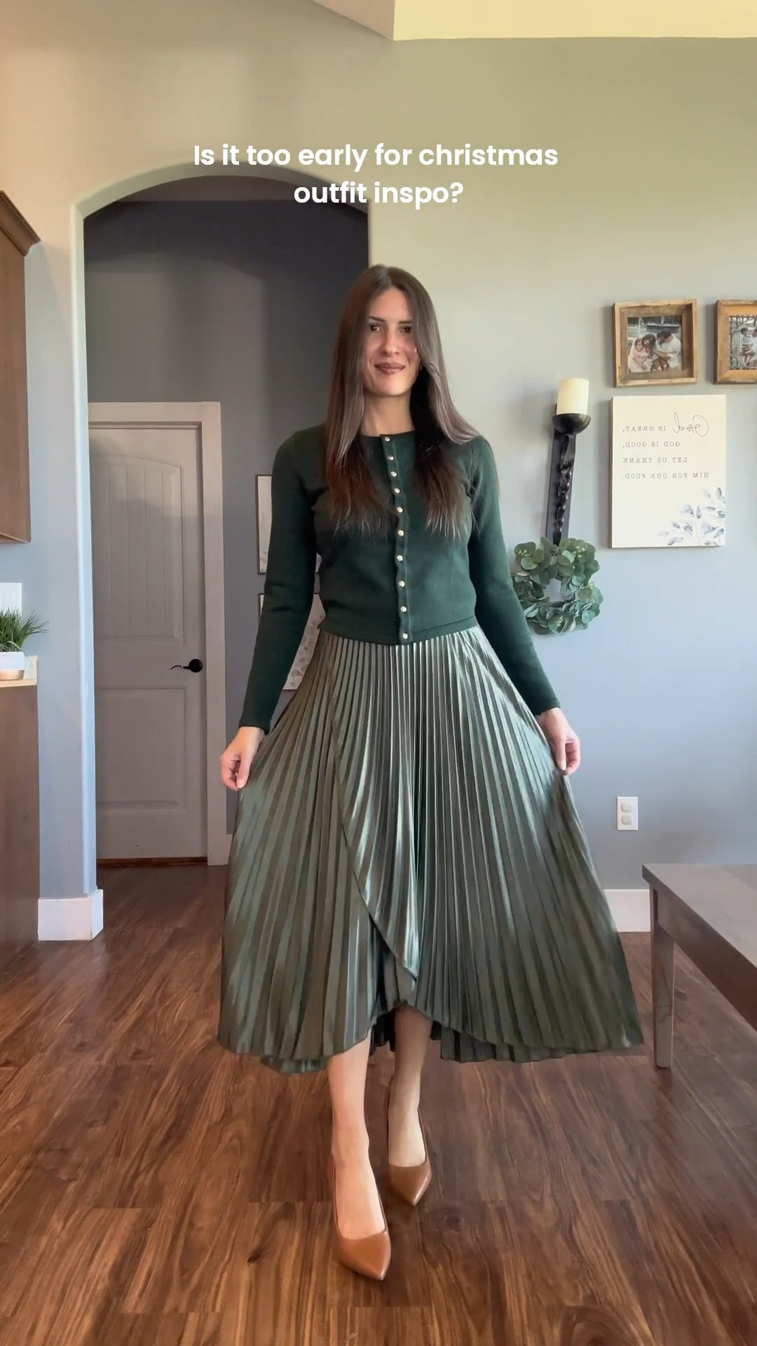 I love this cardigan and even more in love with this color! Christmas outfit inspo? Or if you just love green like me!

#LTKParties #LTKFindsUnder50 #LTKSeasonal