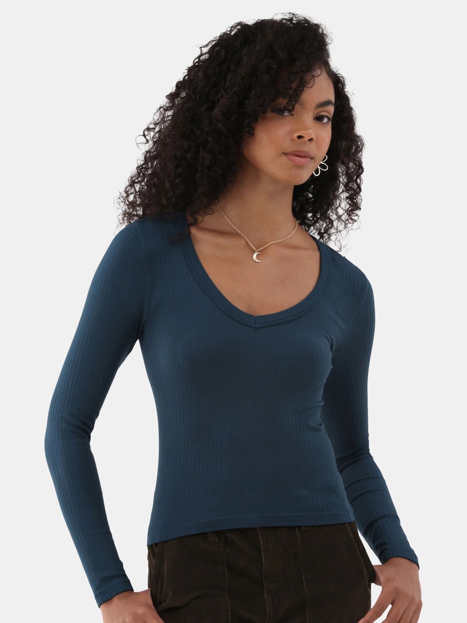 No Boundaries Seamless V-Neck Top with Long Sleeves, Women's and Women's Plus | Walmart (US)