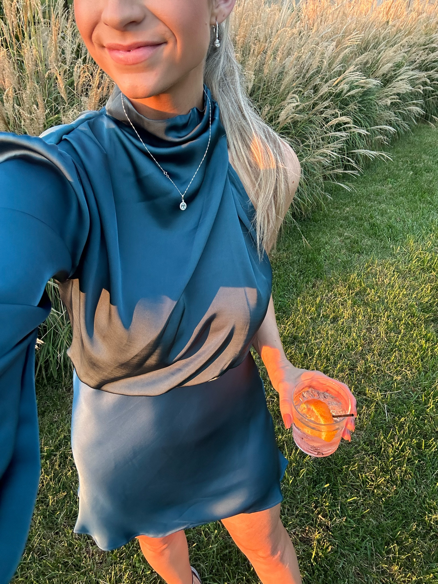 Amazon fall wedding guest dress, wearing size small. Has stretch!