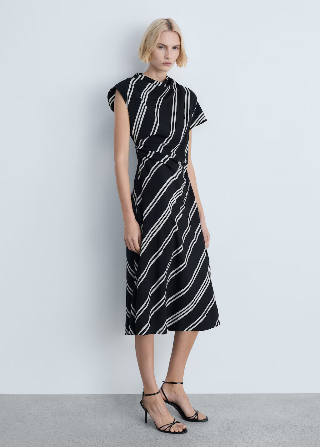 Stripe-print midi-dress black - Woman - 2 - MANGO | Mango (US/MX/AU)
