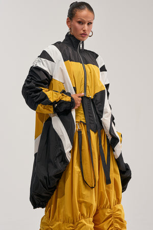 AKIRA Don't Mind Me High Low Windbreaker In Yellow | Black | Size Small/Medium | AKIRA