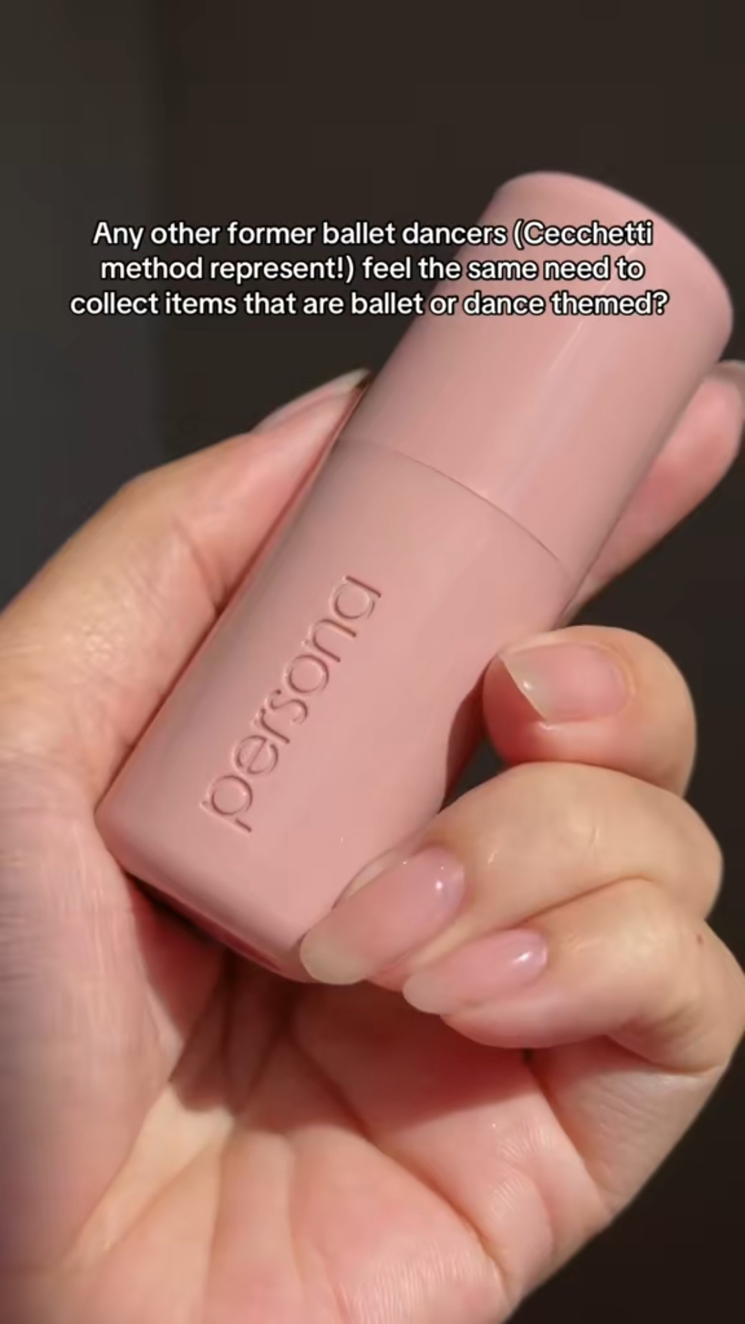 This lovely pink is Persona Cosmetics Ballet. The Dreamstick formula is a lovely cream that applies and lasts surprisingly well on my oily skin. I like to powder for extra longevity but it doesn’t detract from the color #personacosmetics #ltkbeauty 