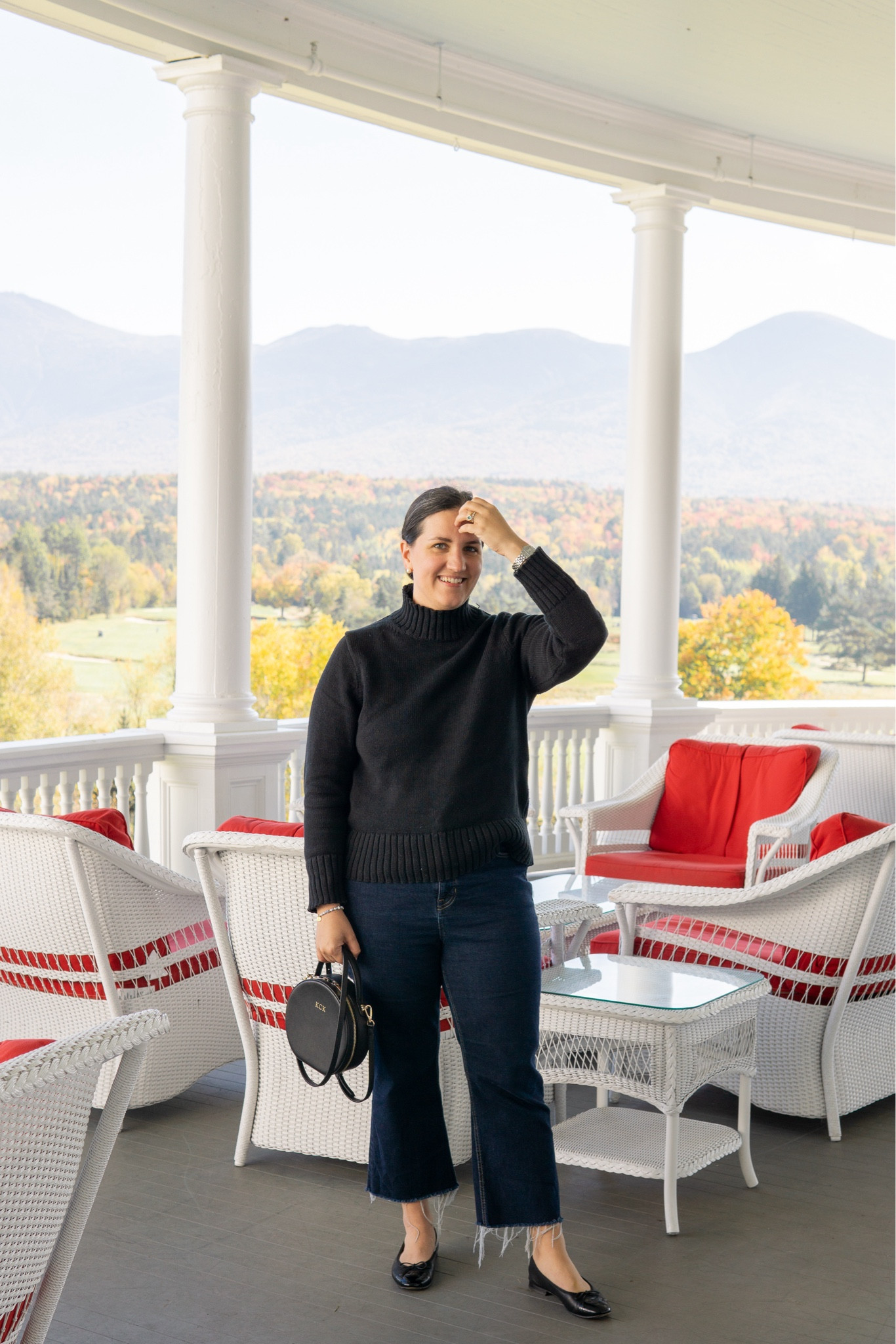 In today’s episode…🖤

I’m wearing this @jcrew turtleneck while brunching at the @omnimountwashington. The fall air was crisp in the White Mountains, making this cozy sweater absolutely perfect! 🍂

For outfit details, click the link in my profile or comment SHOP. ✨

#LTKMidsize #LTKSeasonal #LTKFindsUnder100