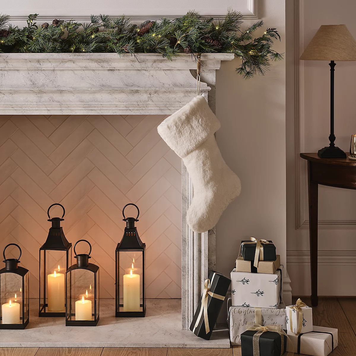 The White Company Faux Fur Stocking, Lait | The White Company UK & ROW