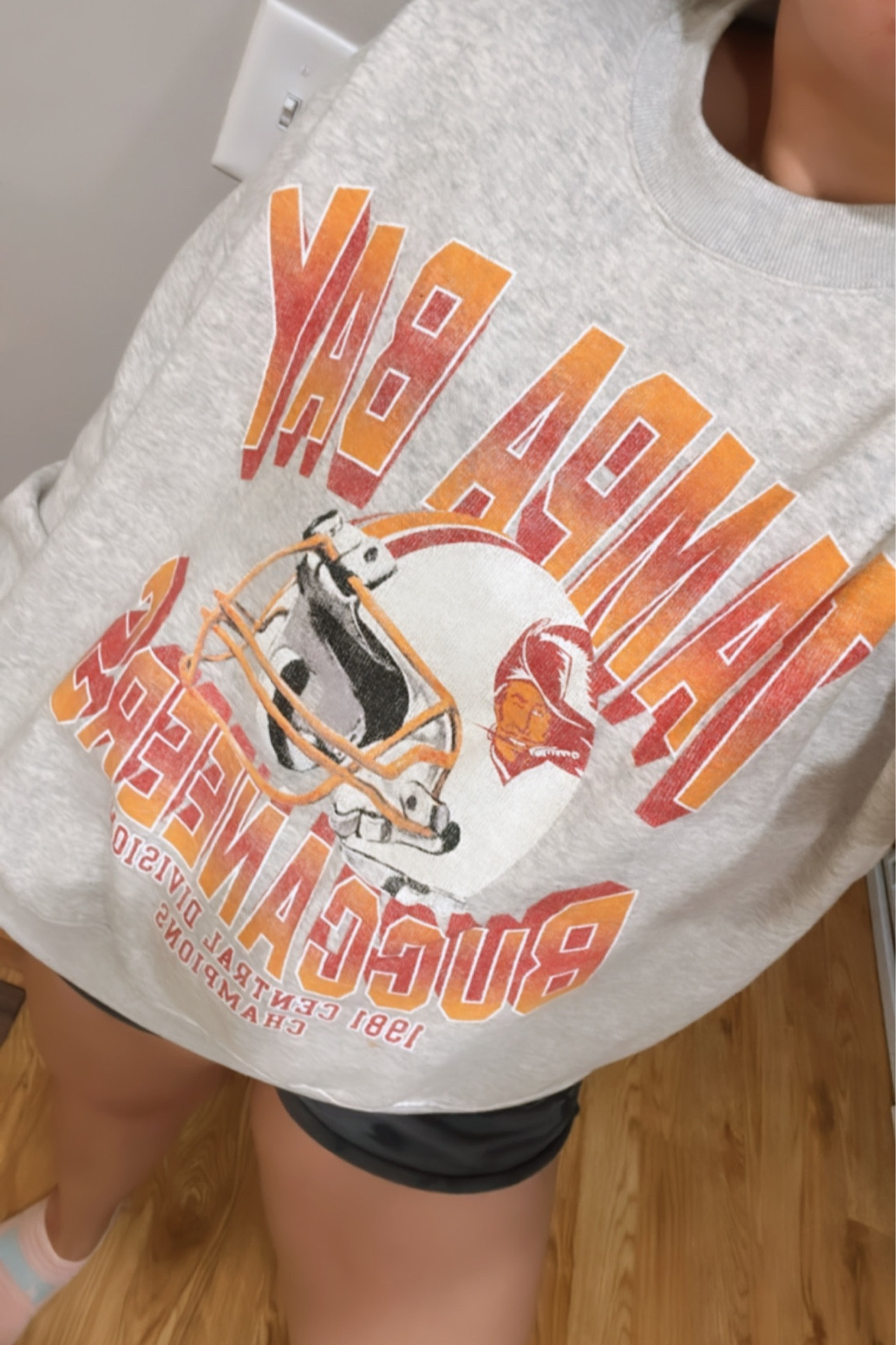 I’m wearing a large!

#LTKSeasonal #LTKmidsize #LTKfindsunder100