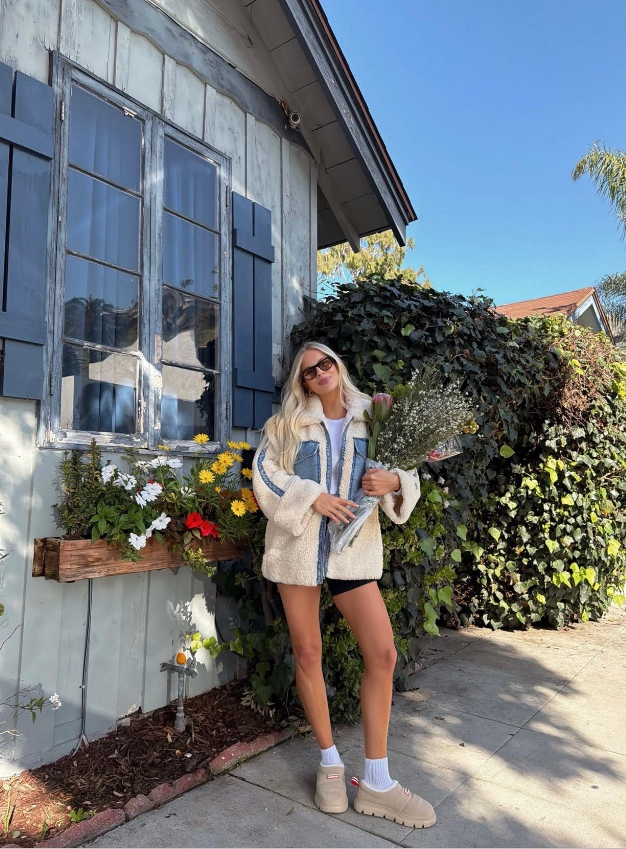 Small in top, small in jacket, 6 in shorts - sized up for bump. True size in shoes! #kathleenpost

Spring transition outfit, bump friendly, maternity look, spring jacket, errands outfit, farmers market look

#LTKdayinmylife #LTKBump #LTKootd