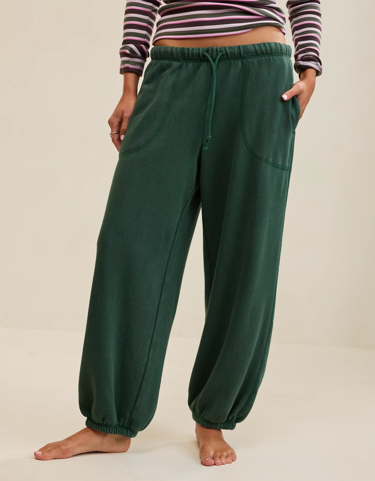 New + Matching Set Aerie Layover Baggy Jogger | American Eagle Outfitters (US & CA)