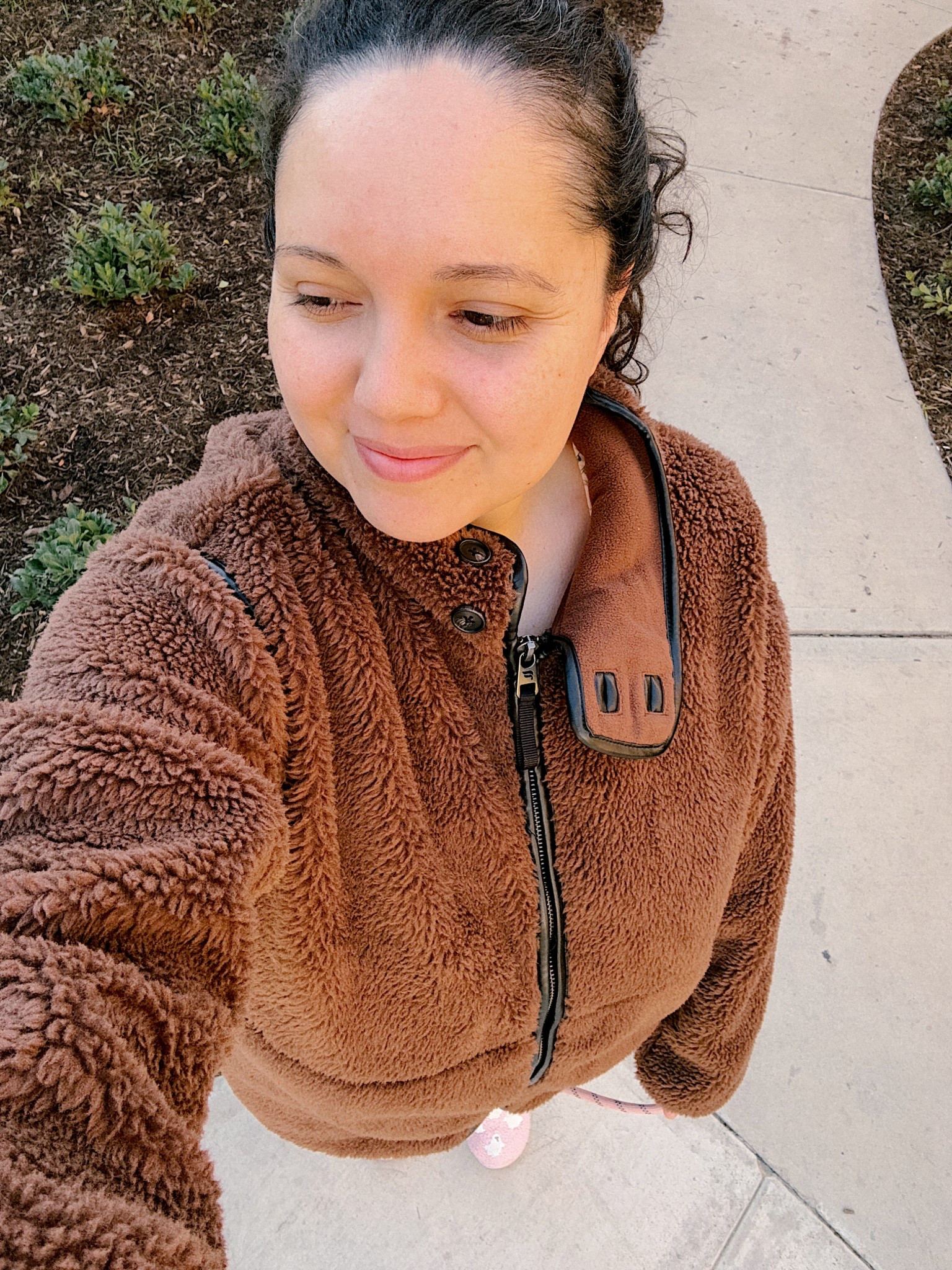 Cozy sweater for winter 

#LTKSeasonal #LTKMidsize #LTKStyleTip