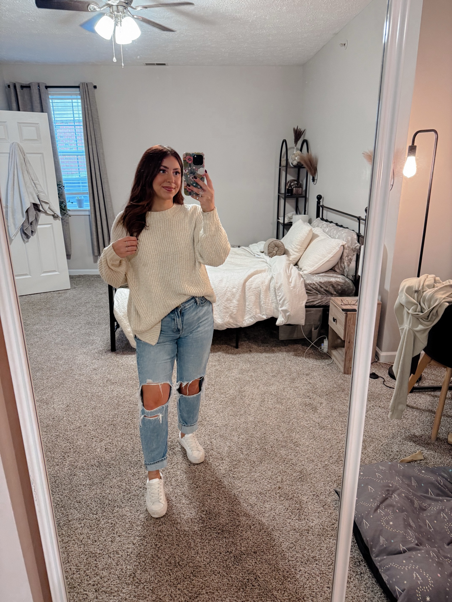 Sweater was from American Eagle 2023! Unfortunately I cannot find the link