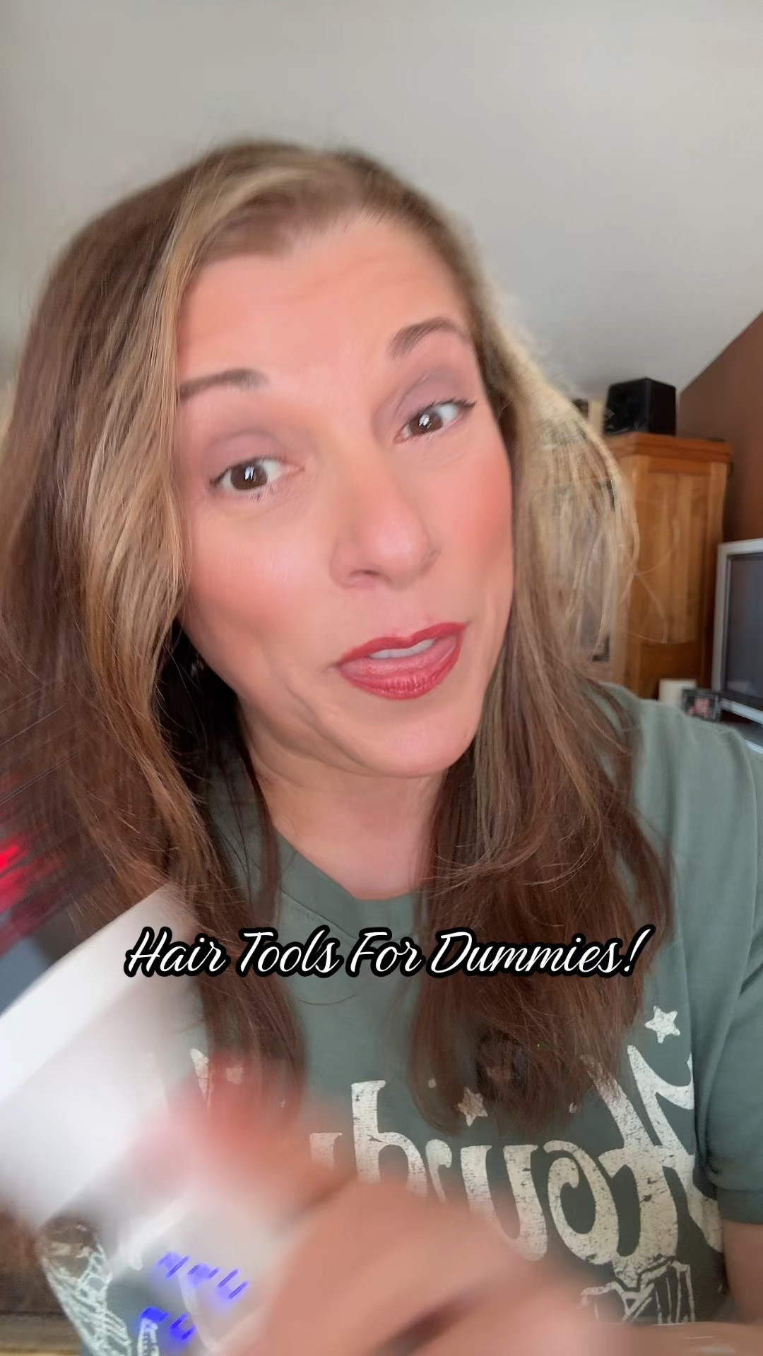 This infrared hair brush is my new secret for sleek, glossy hair—less damage, more shine 💁‍♀️ #bondiboost #haircaretools #frizzfreehair #hairgoals #beautyhacks 

#LTKOver40 #LTKBeauty