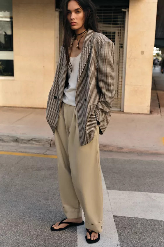 VESTE OVERSIZE À BOUTONNAGE CROISÉ | Zara US