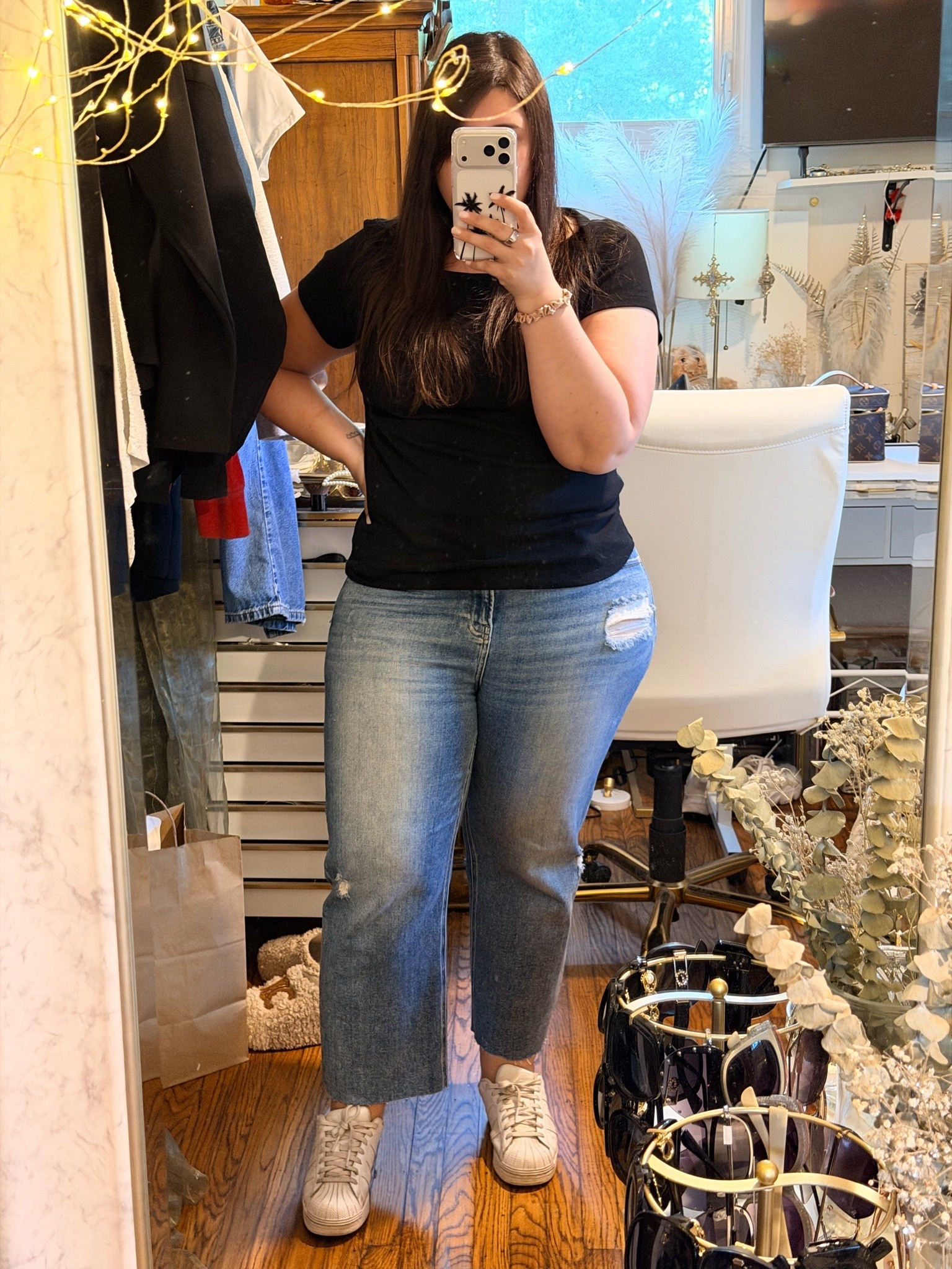 Back in my Jen uniform. These tees from old navy are so comfy + flattering. They are also very affordable + come in several color options 

My jeans are old Talulah but linking similar

#LTKootd #LTKSeasonal #LTKMidsize