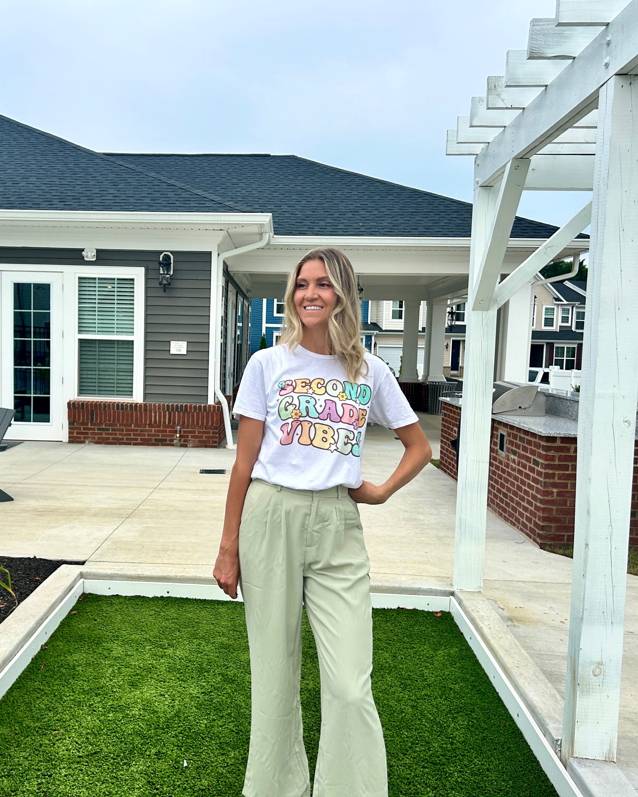 teacher outfit / work outfit / back to school / pants

Tuck a teacher shirt into these cute, comfy work pants to get a casual work look!

Pants are comfortable, I ordered a medium but could’ve gotten away with a small for less bagginess!

#LTKStyleTip #LTKBacktoSchool #LTKWorkwear