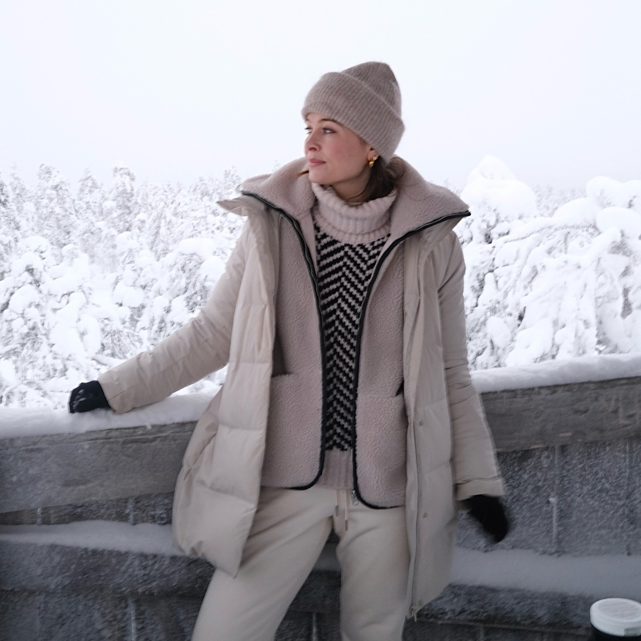 ❄️❄️❄️

#LTKfindsunder100 #LTKeurope #LTKSeasonal