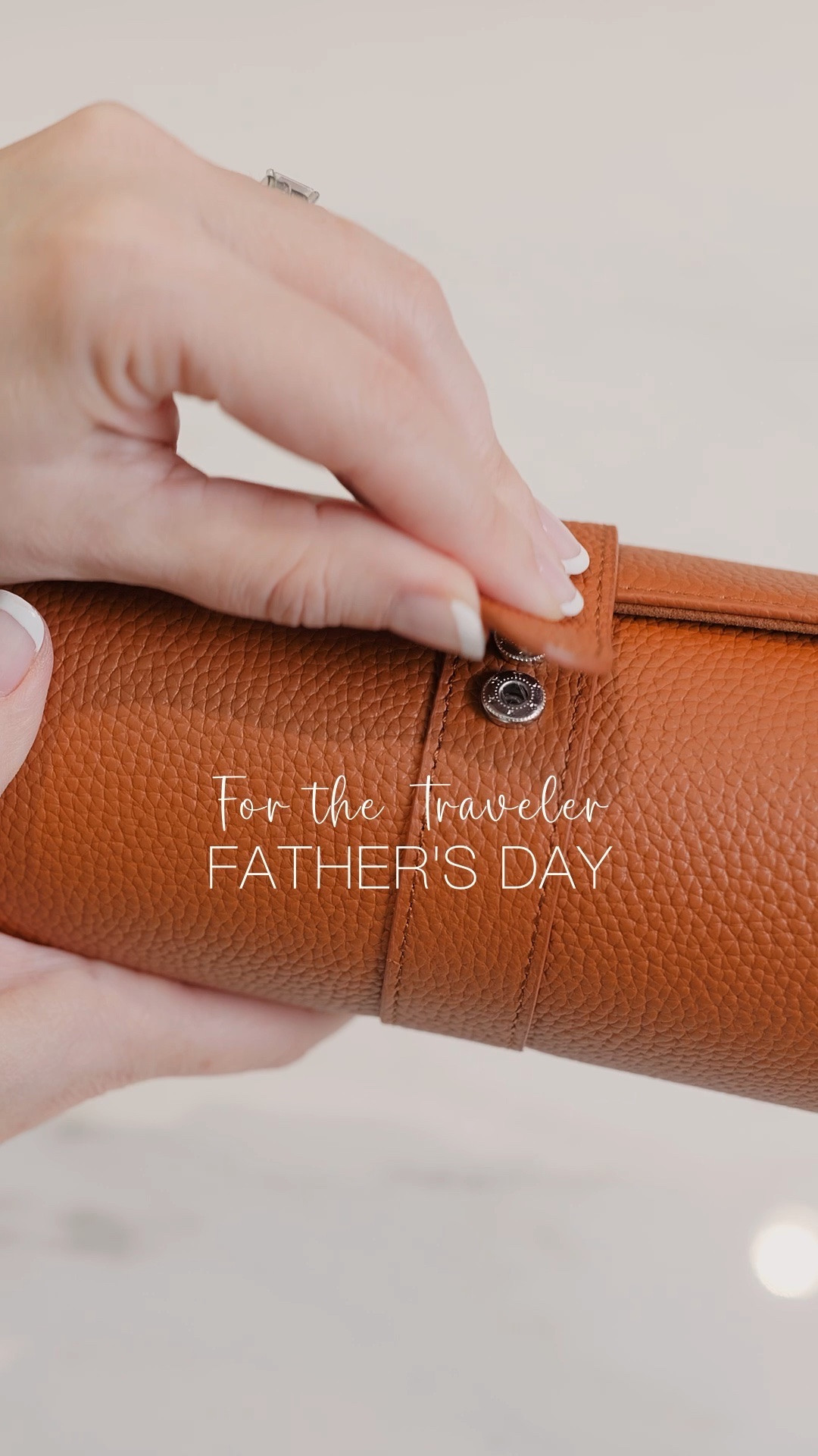 Father’s Day gift ideas he’ll actually use ✨
 A leather watch holder to protect and store his watches at home or on the go.

#FathersDayGifts #GiftsForDad #MensGiftIdeas #GiftGuideForHim #MensStyle

#LTKMens #LTKfoodie