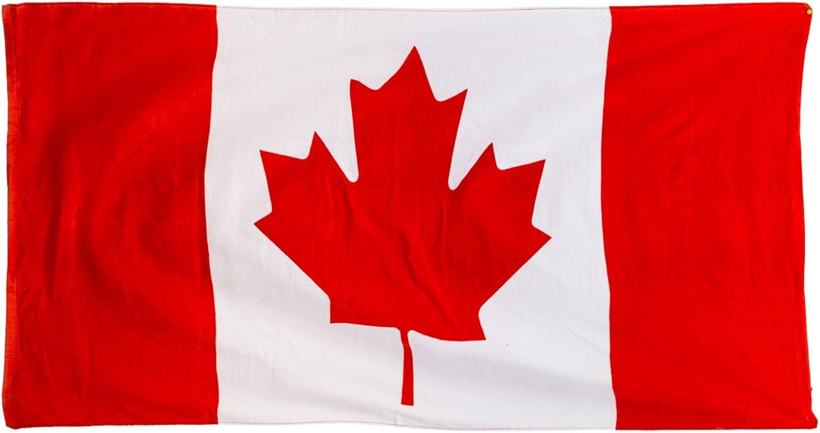 Canadian Flag Beach Towel Standard | Amazon (CA)