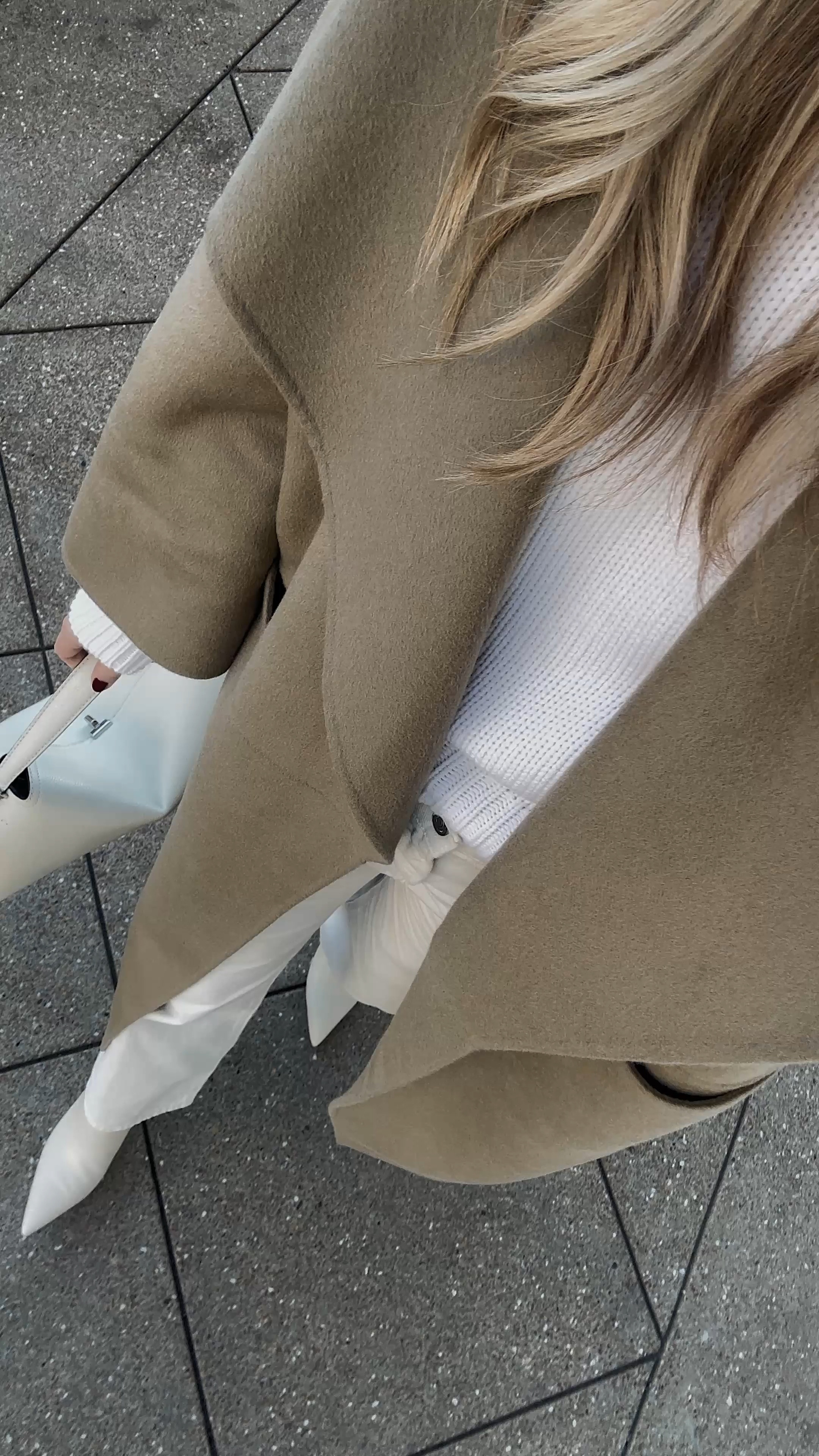 Winter white, fall outfit, camel coat, fashion Jackson, white jeans, white booties 

#LTKOver40 #LTKStyleTip #LTKSeasonal