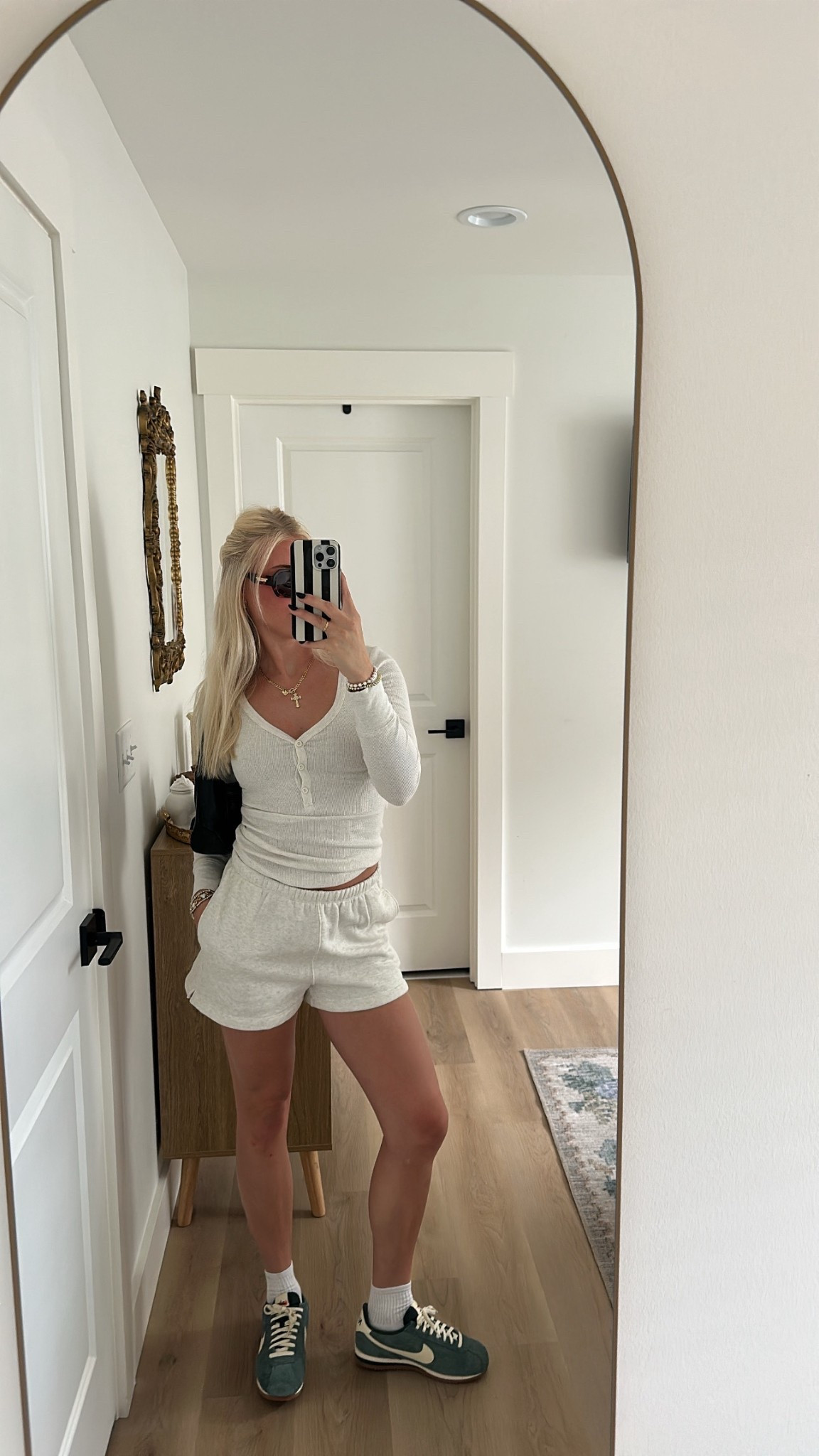 OOTD DETAILS

#LTKFindsUnder50 #LTKStyleTip #LTKShoeCrush